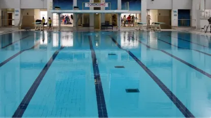 scatto che rappresenta la piscina monumentale 