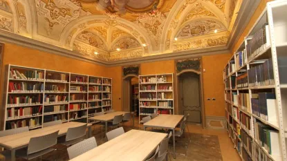 biblioteca Andrea della Corte