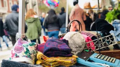 Corso Belgio in bancarella